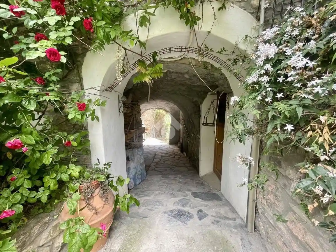 Casa indipendente in vendita a Borgomaro