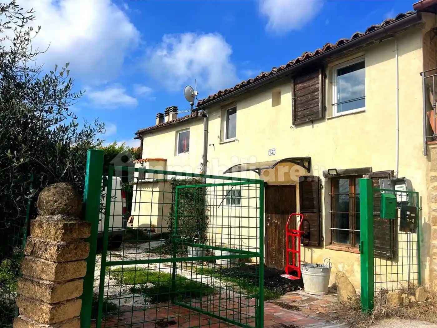 Casa indipendente in vendita a Arcevia