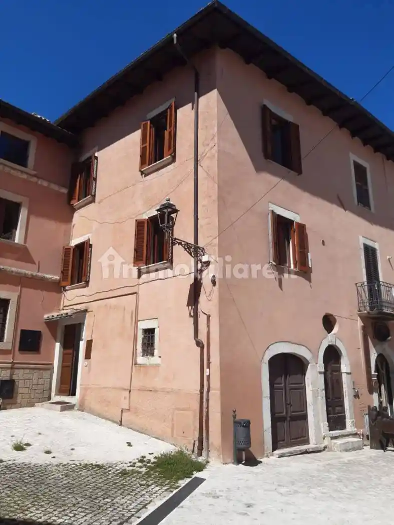 Casa indipendente in vendita a Leonessa