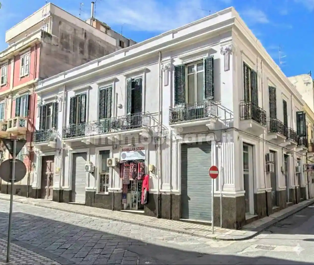 Palazzo - Edificio in vendita a Reggio Calabria