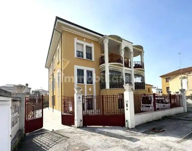 Appartamento in vendita a Senigallia