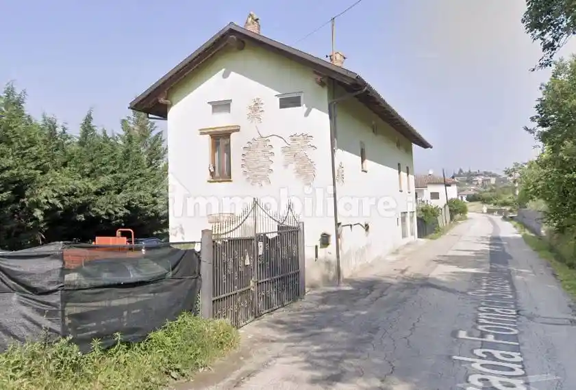 Palazzo - Stabile in vendita a Agliano Terme