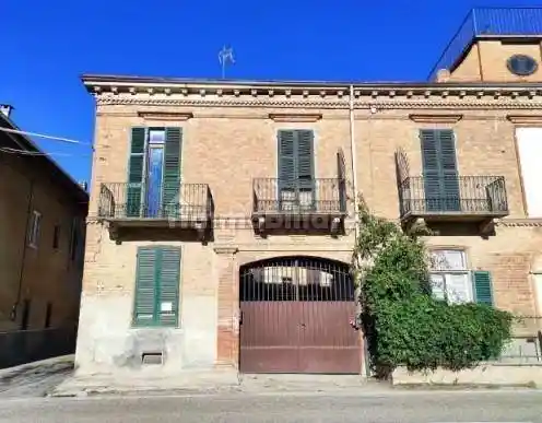 Casa indipendente in vendita a Castagnole Monferrato