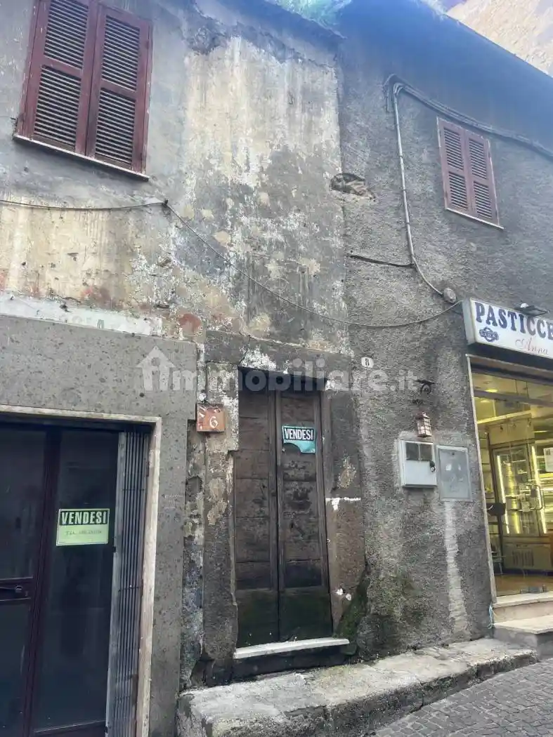 Palazzo - Edificio in vendita a Paliano