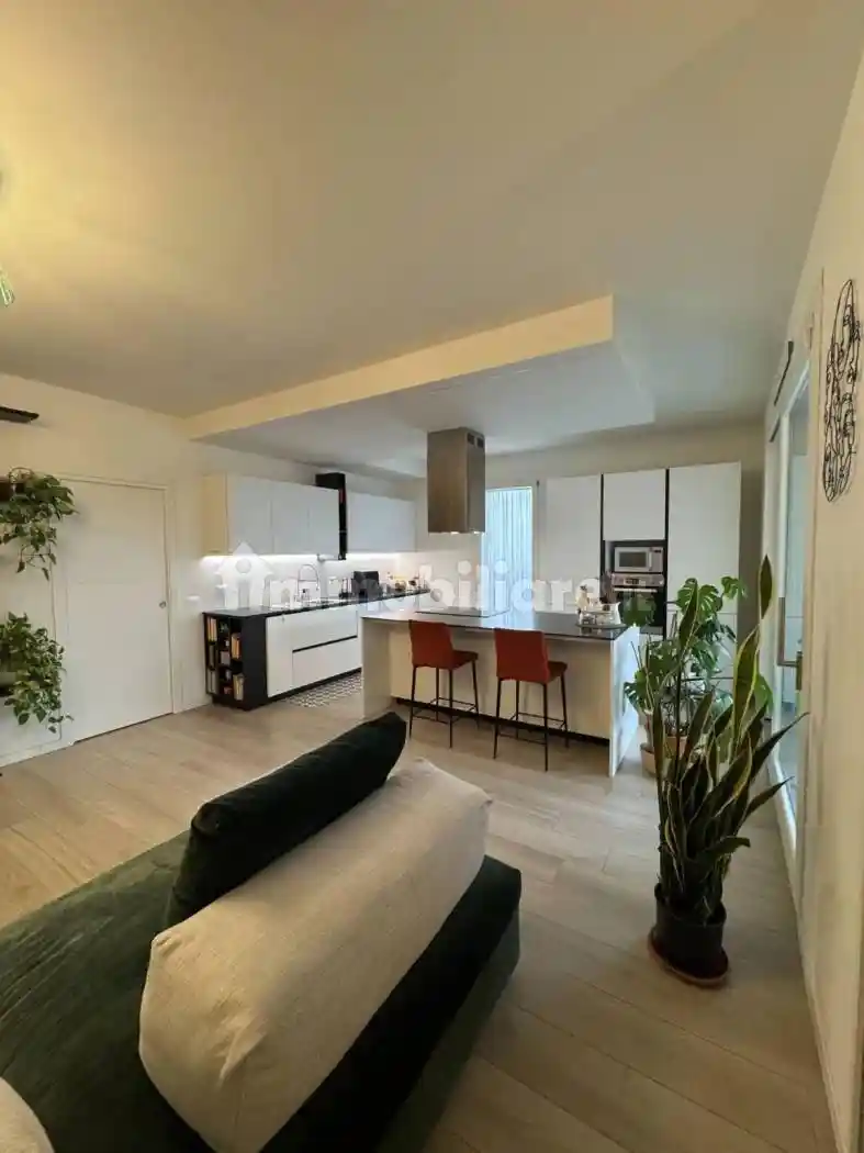 Appartamento in vendita a Modena