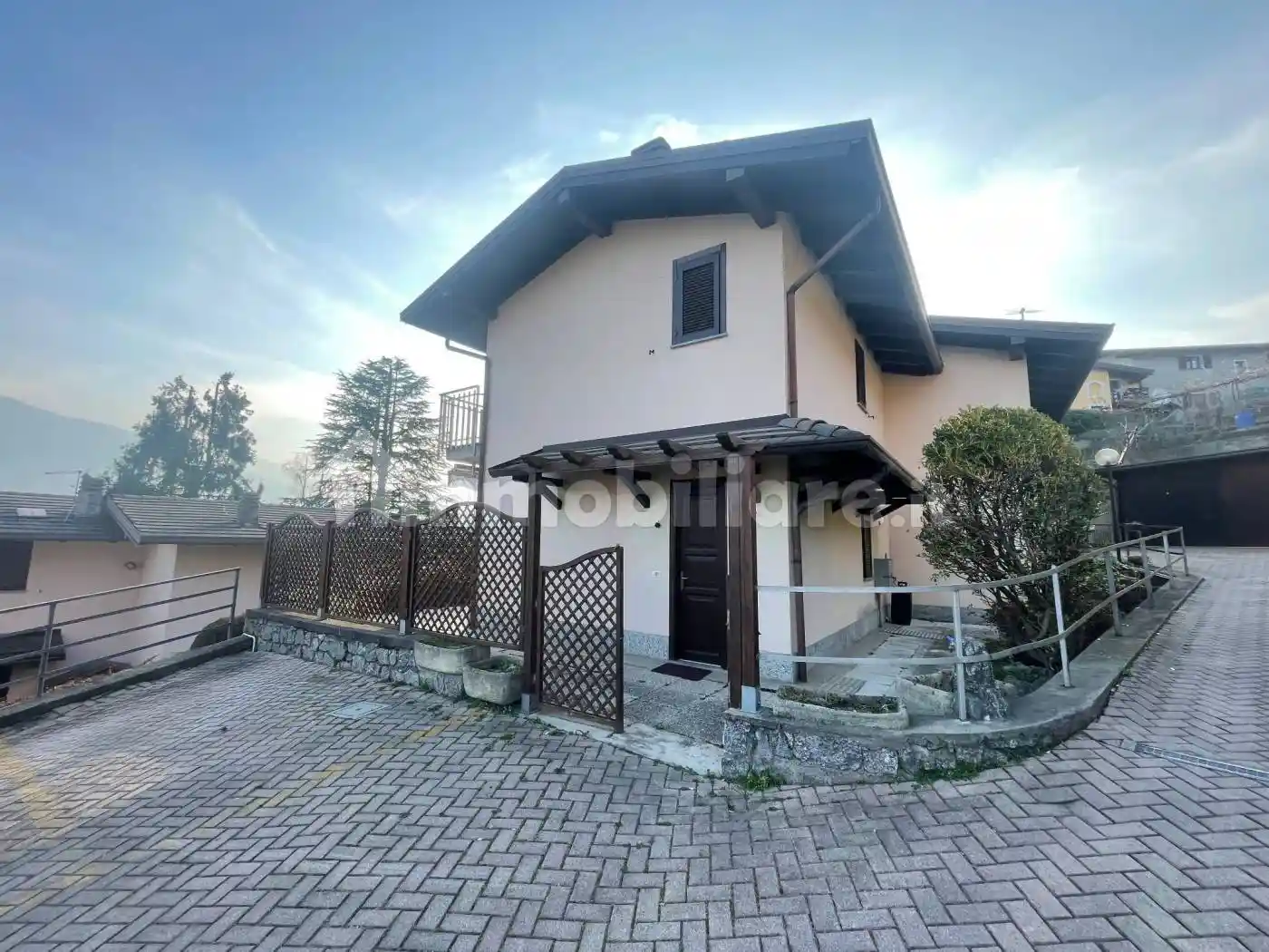 Villa in vendita a Dazio