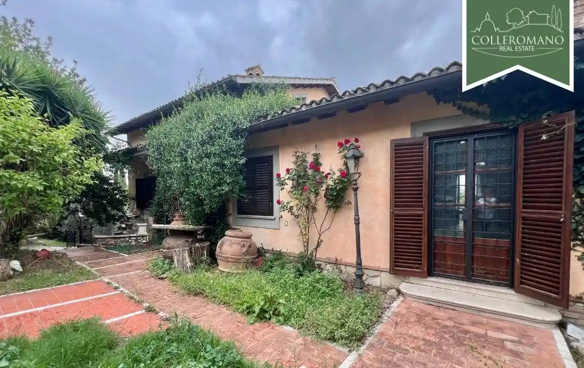 Villa in vendita a Montelibretti