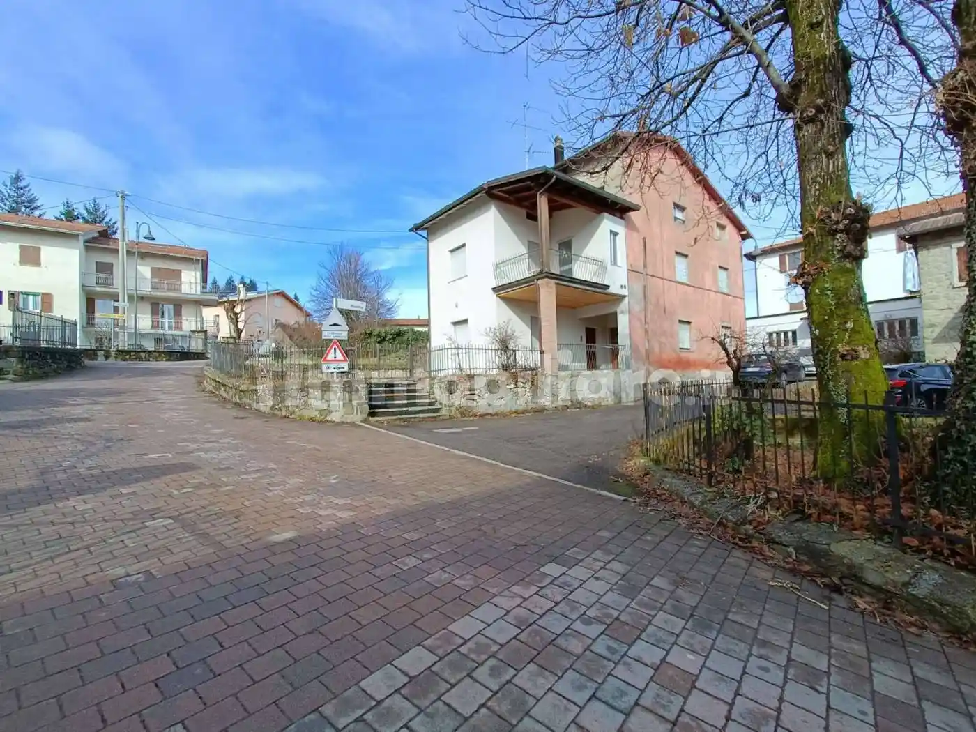 Casa indipendente in vendita a Ventasso