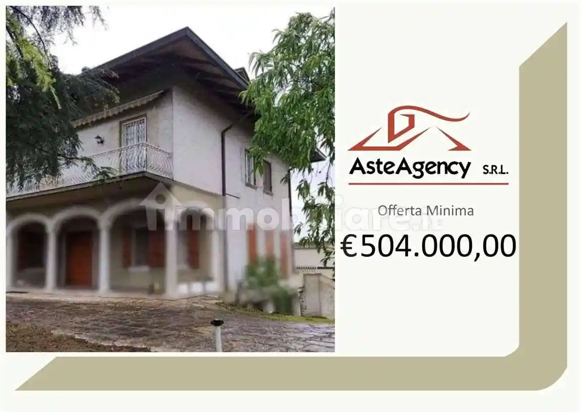 Appartamento in vendita a Dello