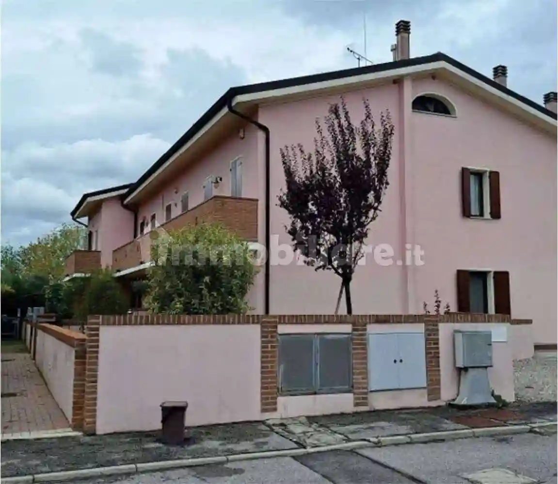 Villetta a schiera - foto 2