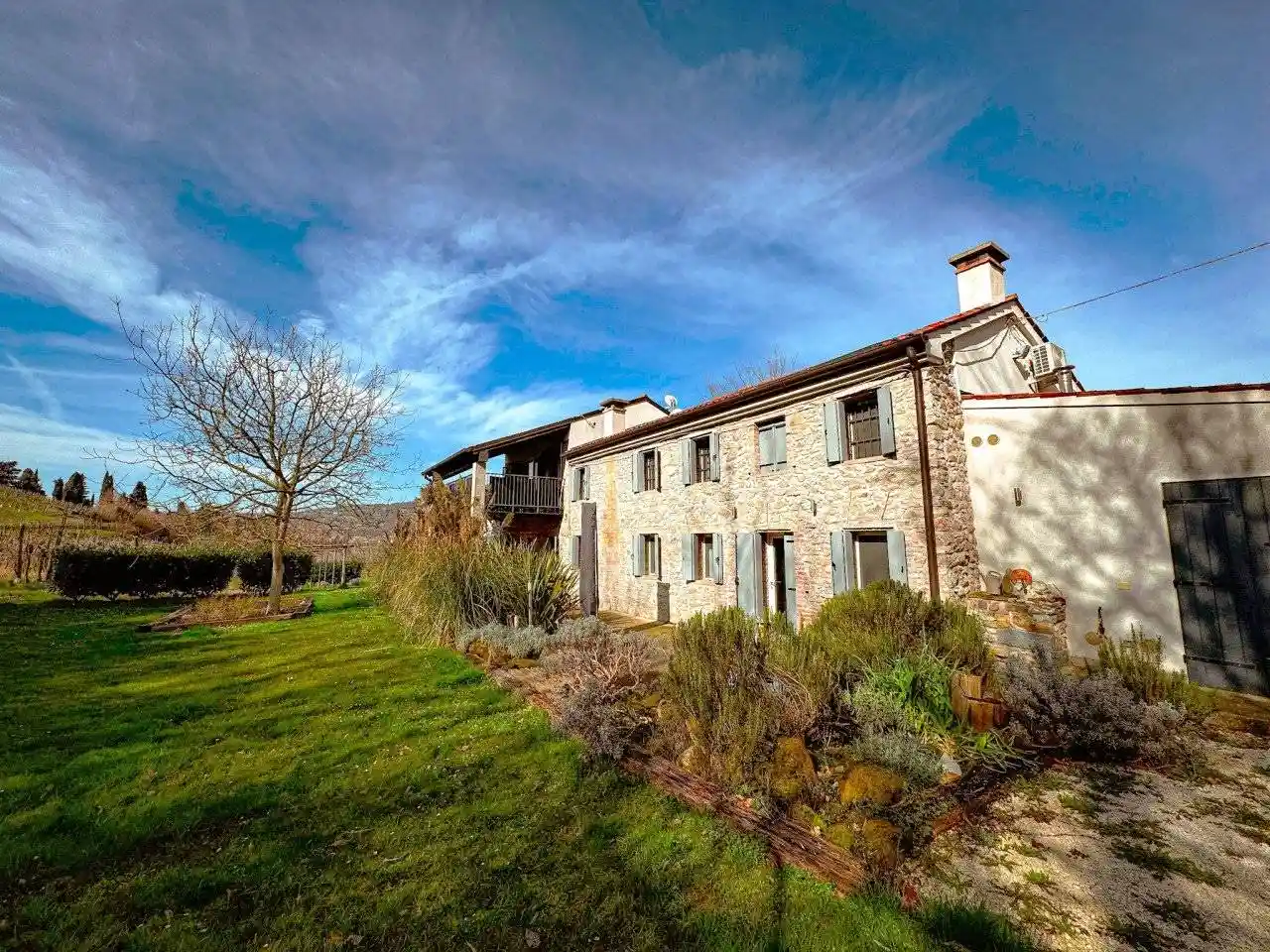 Rustico - Casale in vendita a Cinto Euganeo