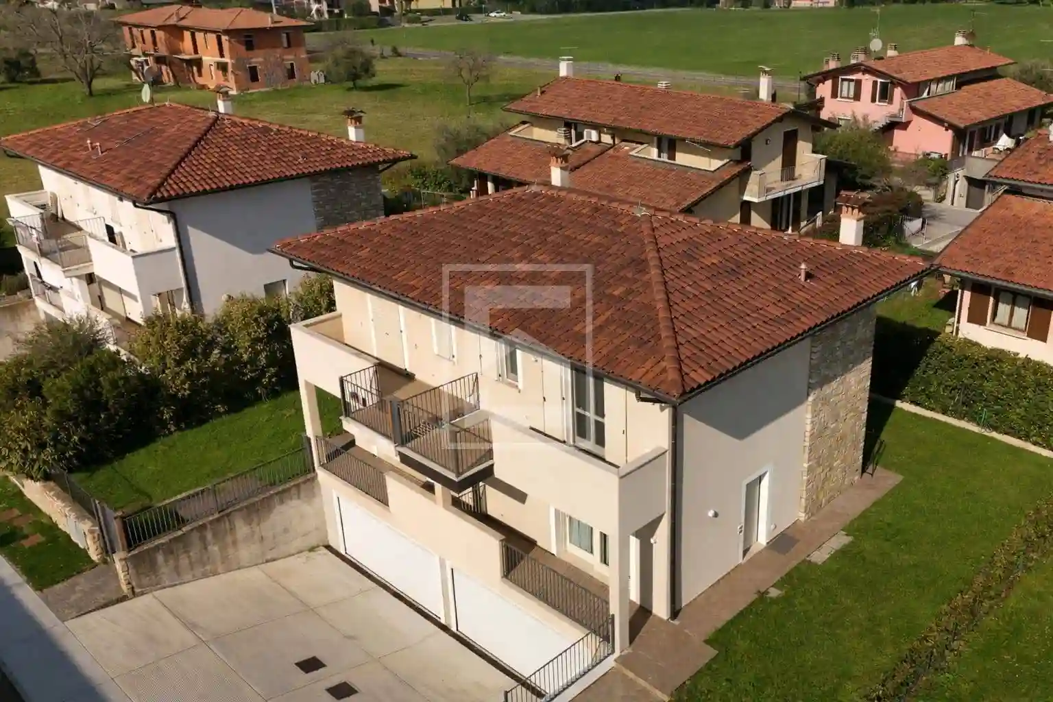 Villa - foto 2