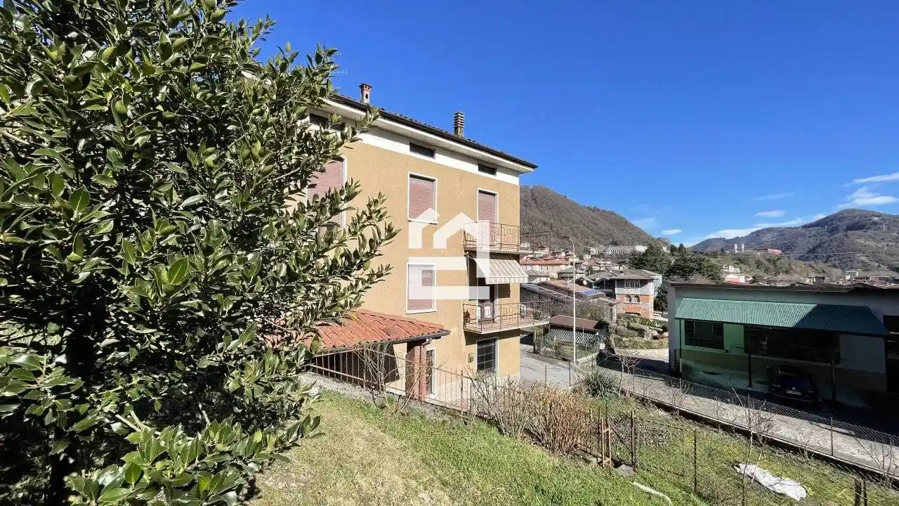 Villa in vendita a Vestone