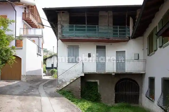 Rustico - Casale in vendita a Brentonico