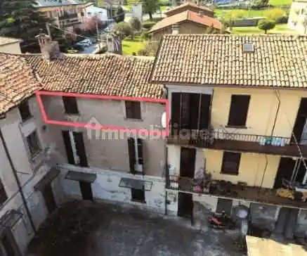 Appartamento in vendita a Erba