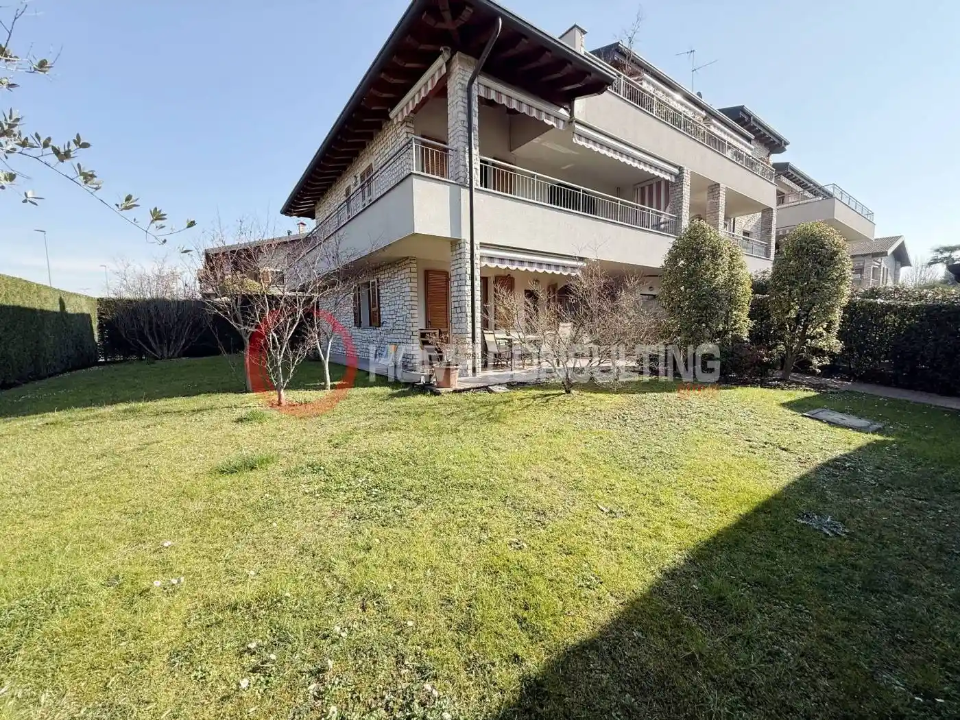 Appartamento in vendita a Trezzano Rosa