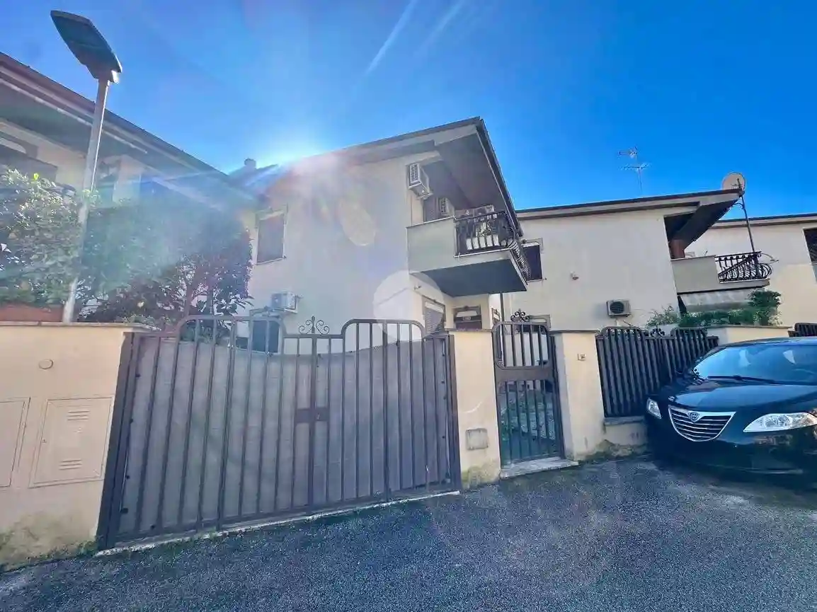 Villetta a schiera - foto 2