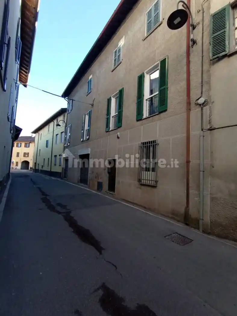 Appartamento in vendita a Rogeno