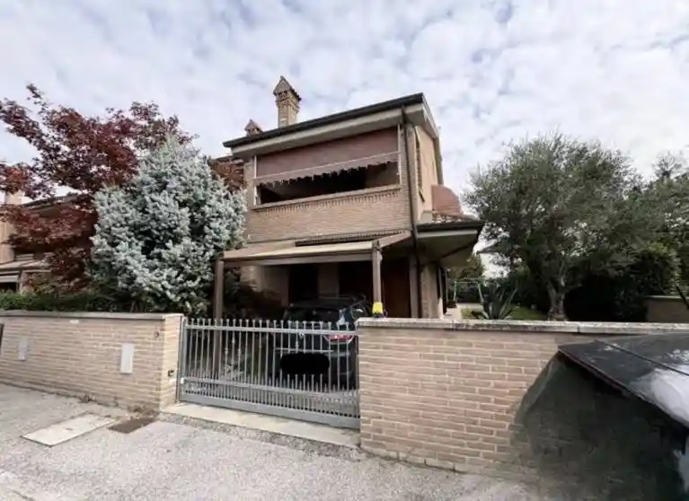Villa in vendita a Ferrara