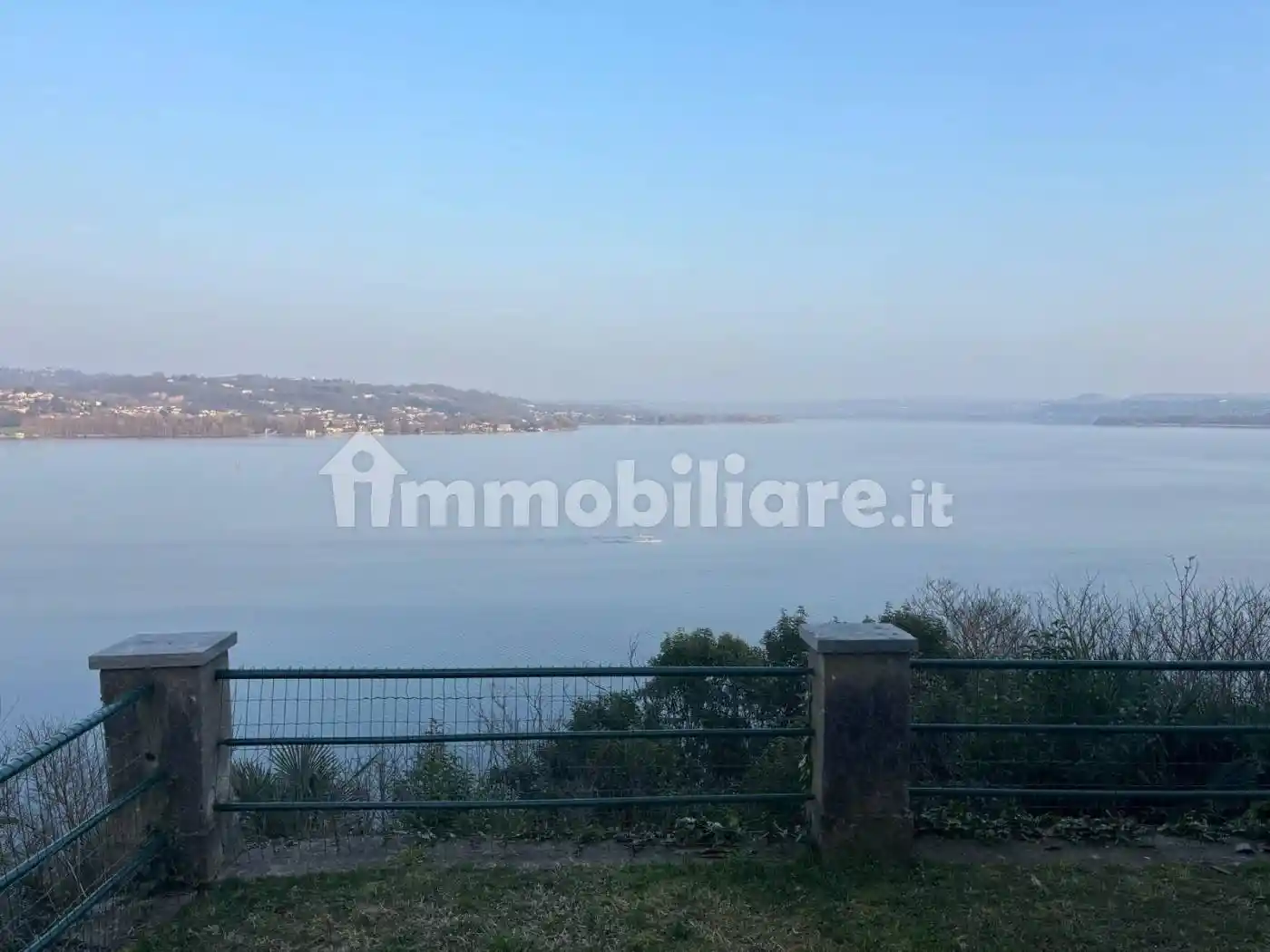 Appartamento in vendita a Biandronno