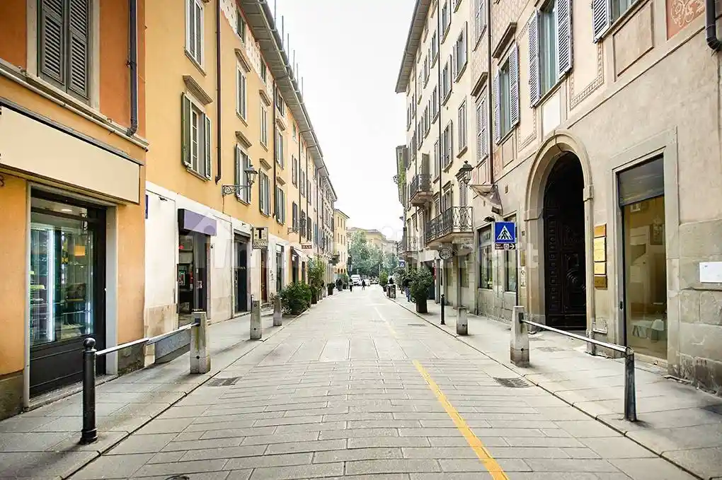 Appartamento in vendita a Bergamo