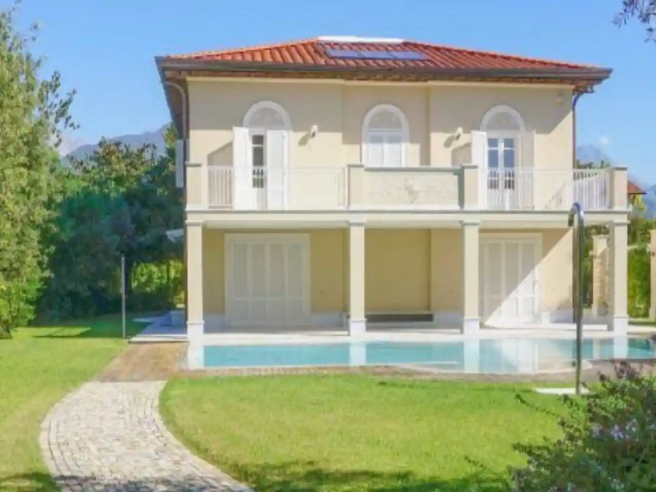 Villa in vendita a Forte dei Marmi