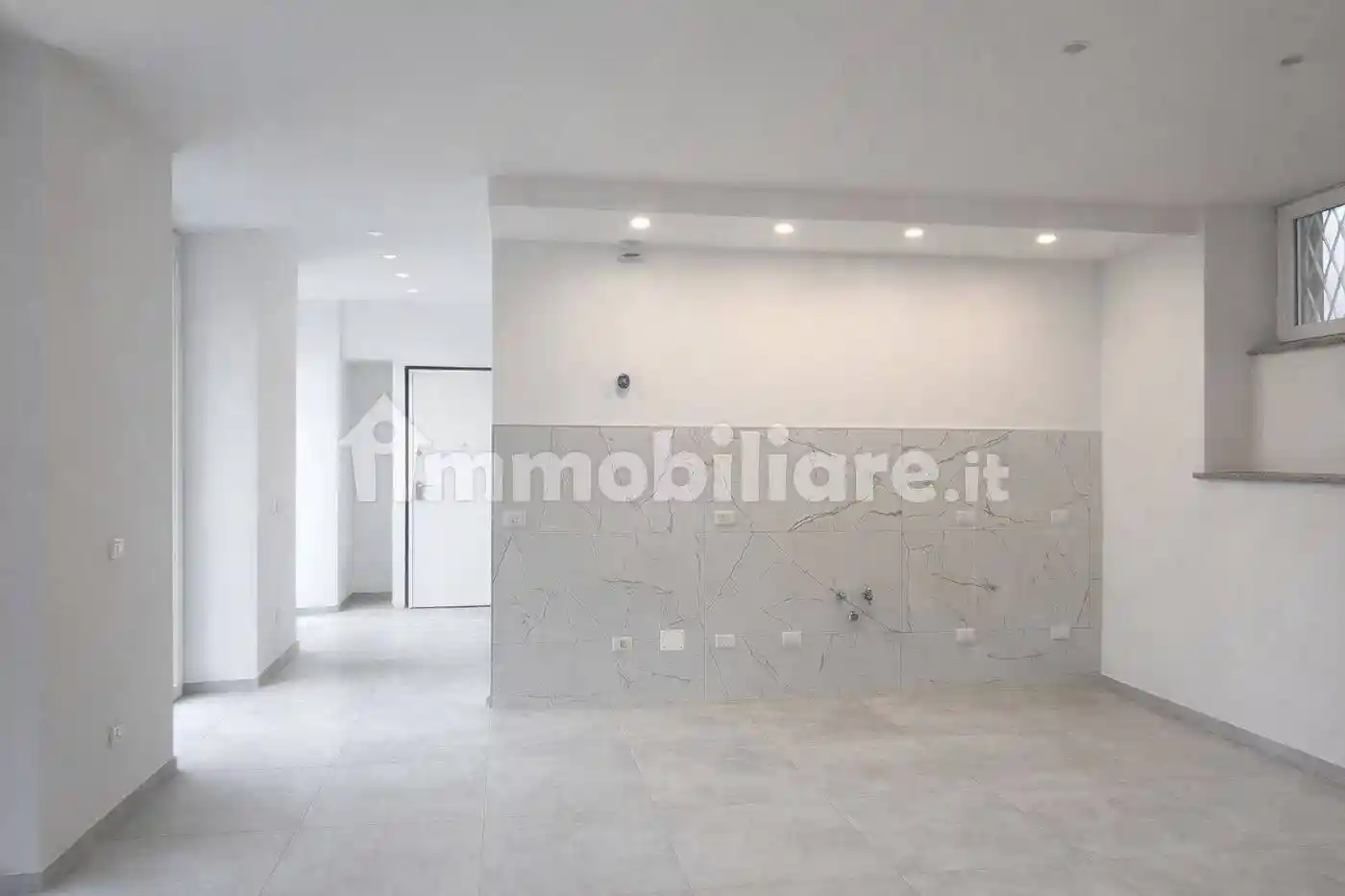 Appartamento in vendita a Arona