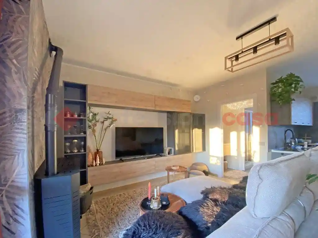 Villetta a schiera in affitto a Castelletto Sopra Ticino