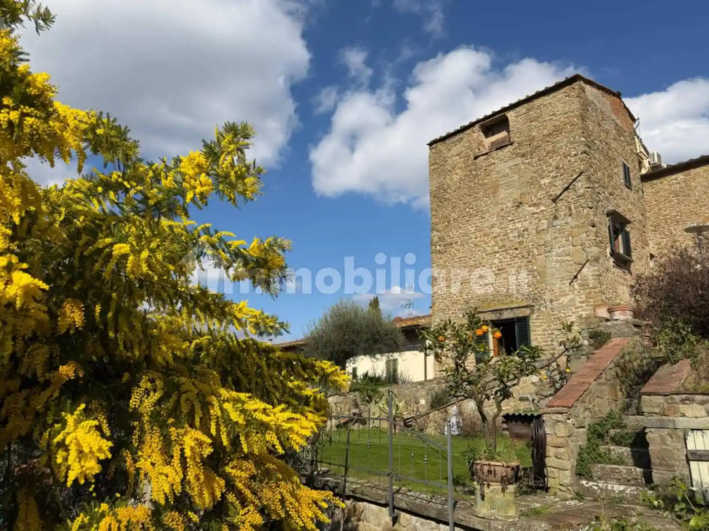 Casa indipendente in affitto a Fiesole