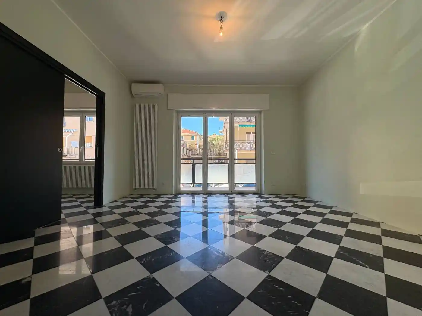 Appartamento in vendita a Finale Ligure