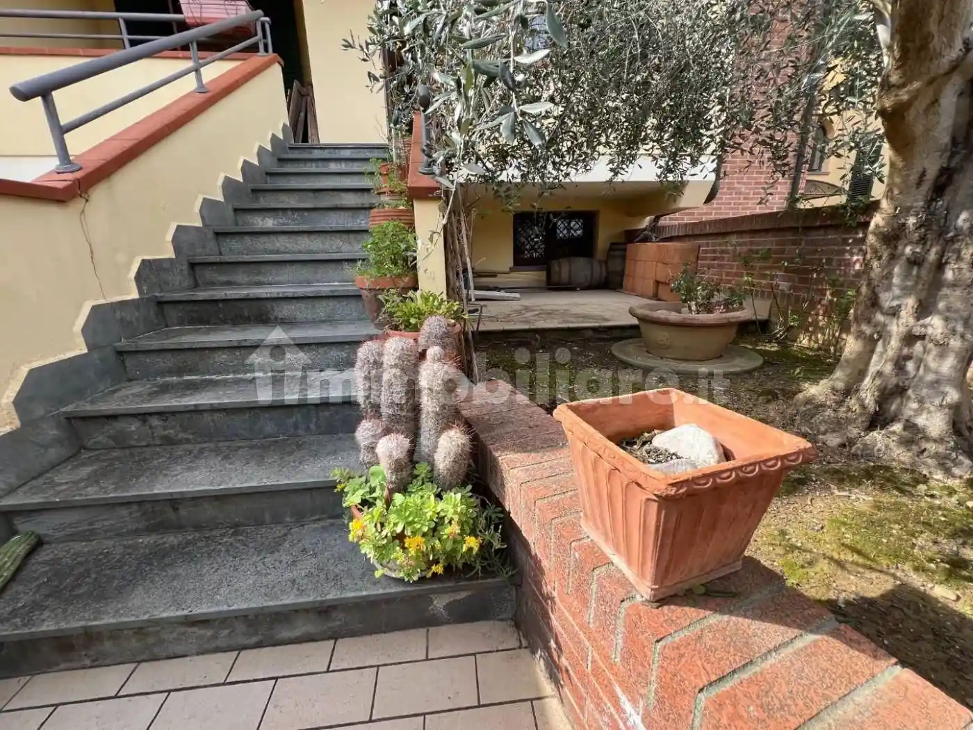 Villetta a schiera in vendita a Cecina