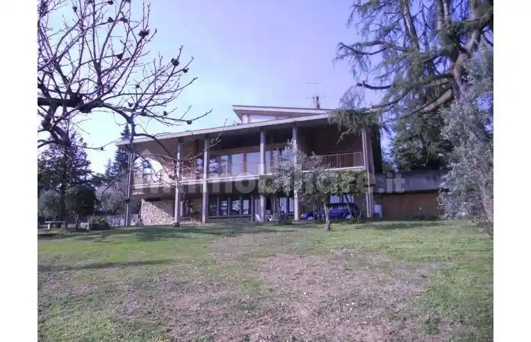 Villa in vendita a Negrar di Valpolicella