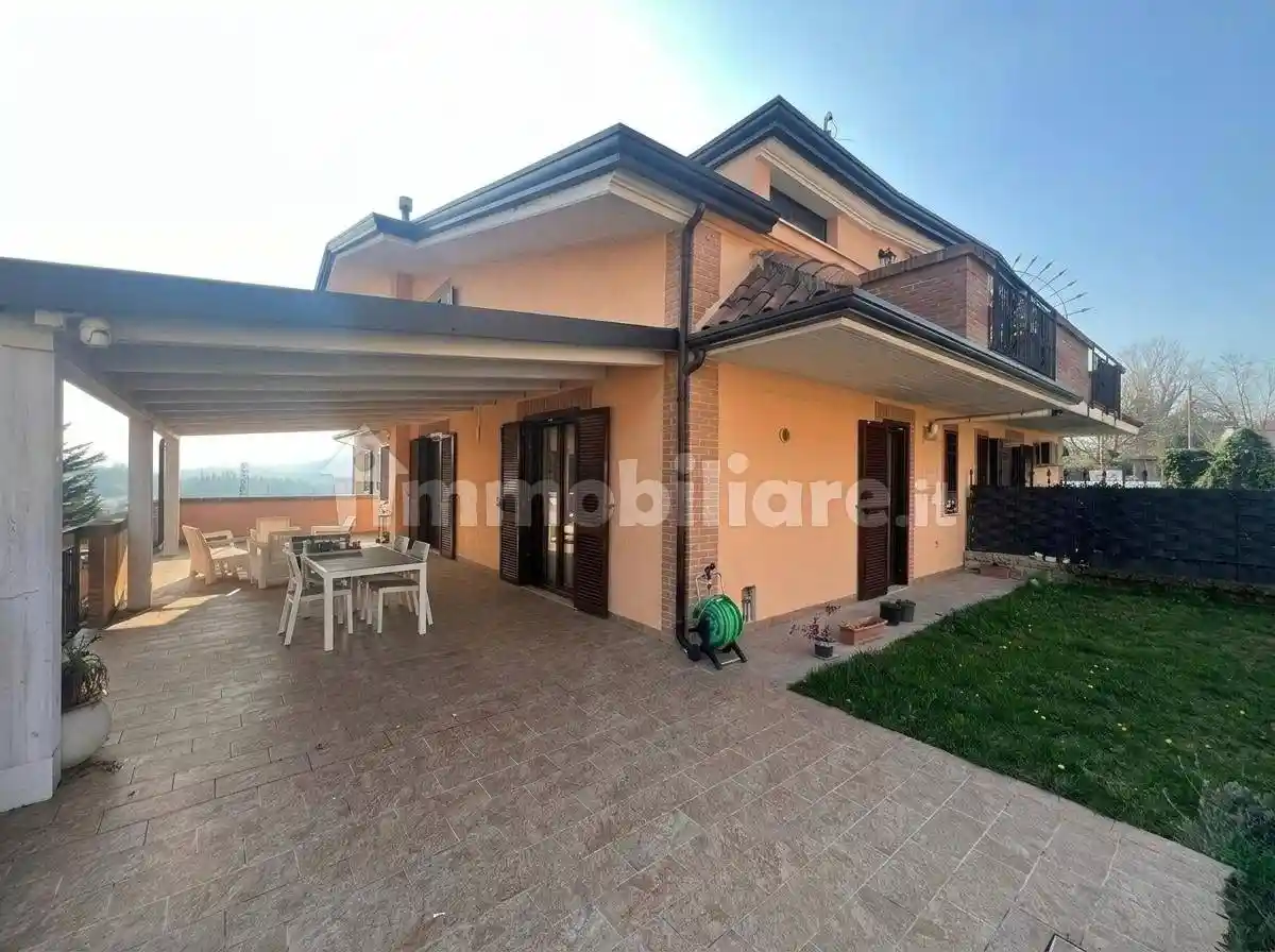 Villetta a schiera in vendita a Pratola Serra