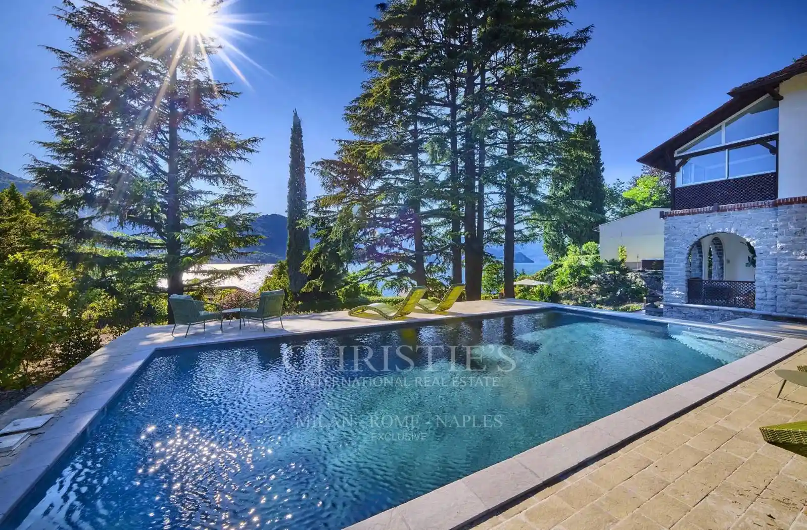 Villa in vendita a Lierna