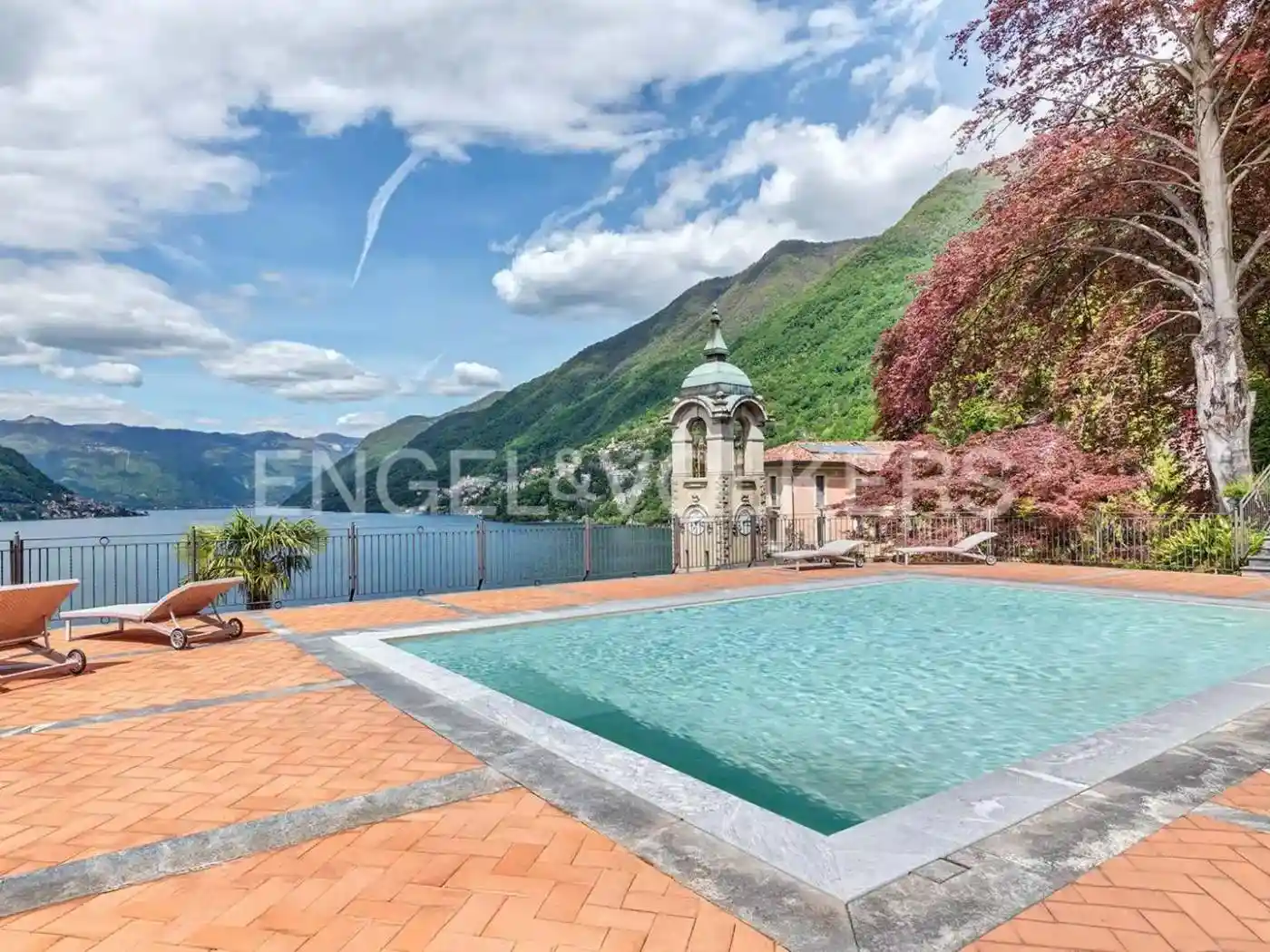 Appartamento in vendita a Faggeto Lario