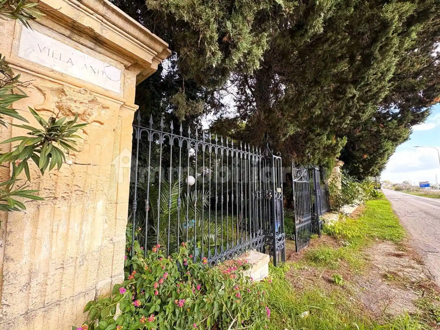 Villa in vendita a Carmiano