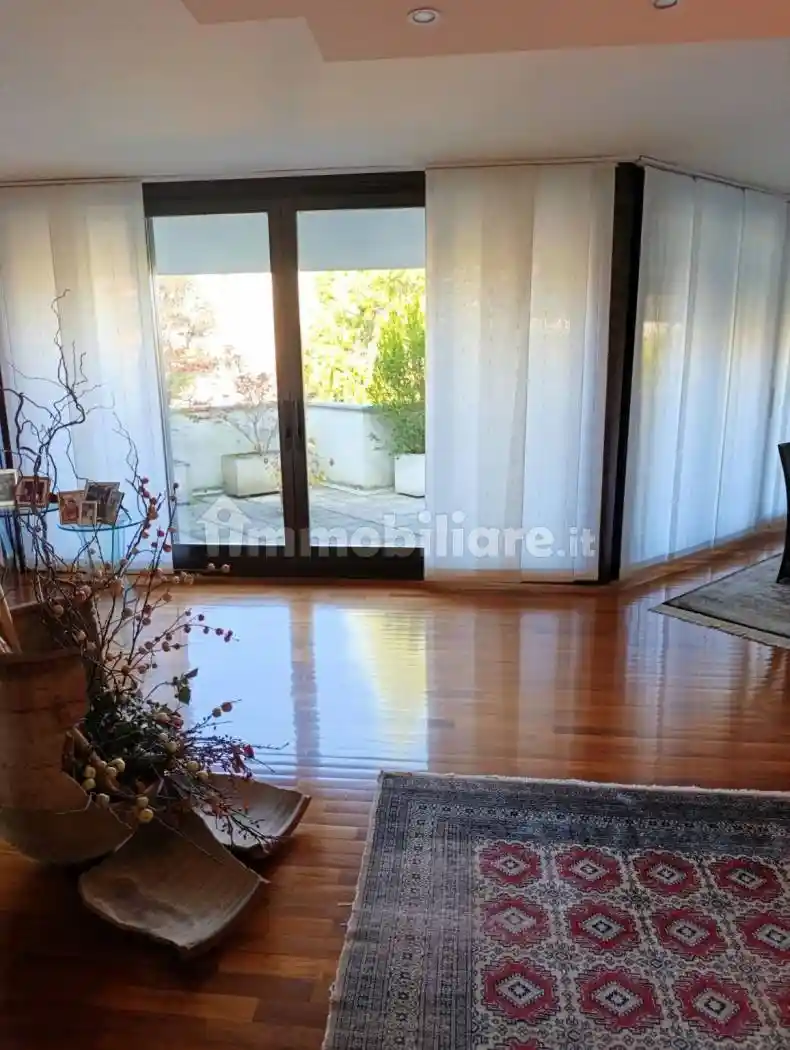 Appartamento in vendita a Vimercate