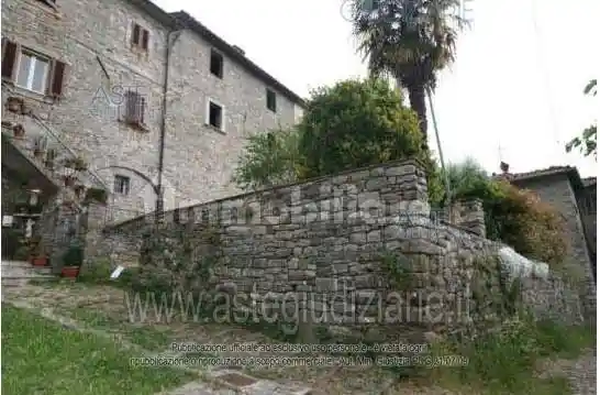 Appartamento in vendita a Pescaglia