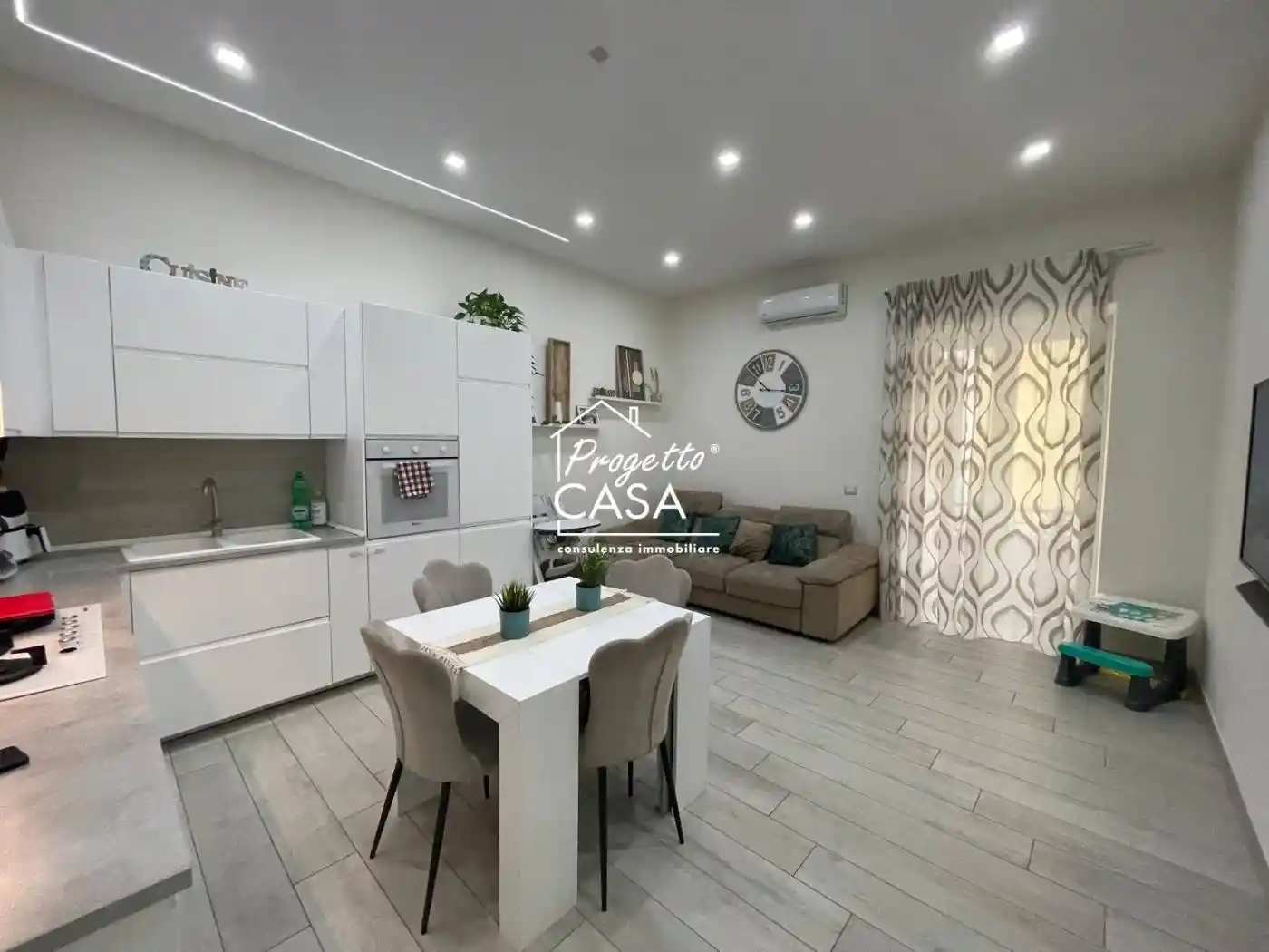 Appartamento in vendita a Napoli