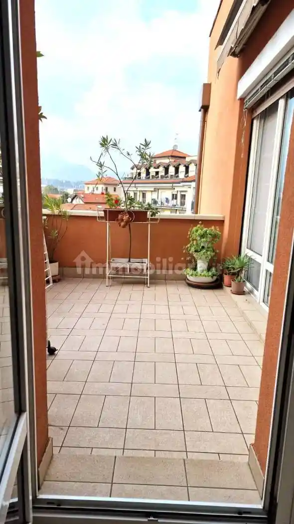 Appartamento in vendita a Varese