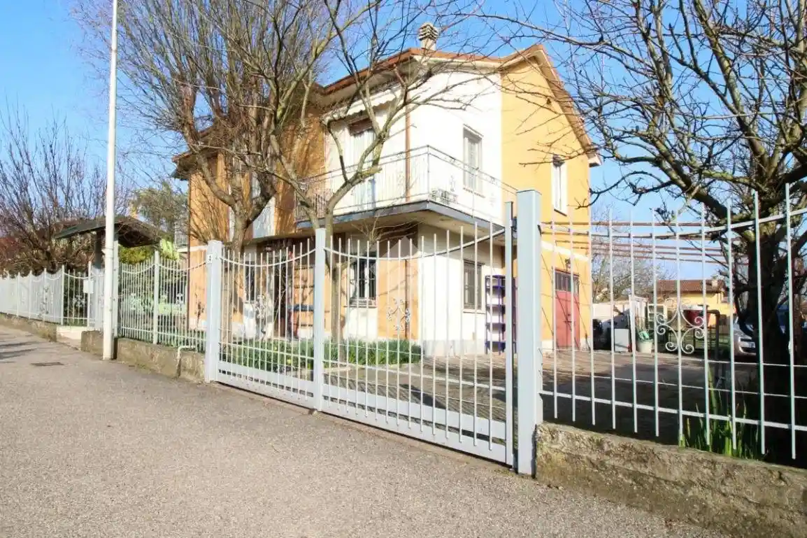 Villa in vendita a Lungavilla