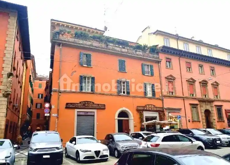 Appartamento in vendita a Bologna