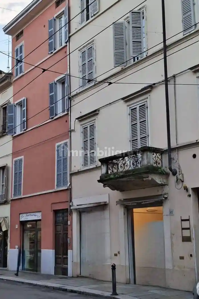 Appartamento in vendita a Parma
