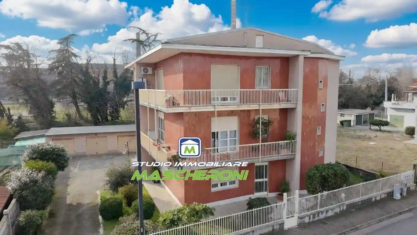 Appartamento in vendita a Varedo