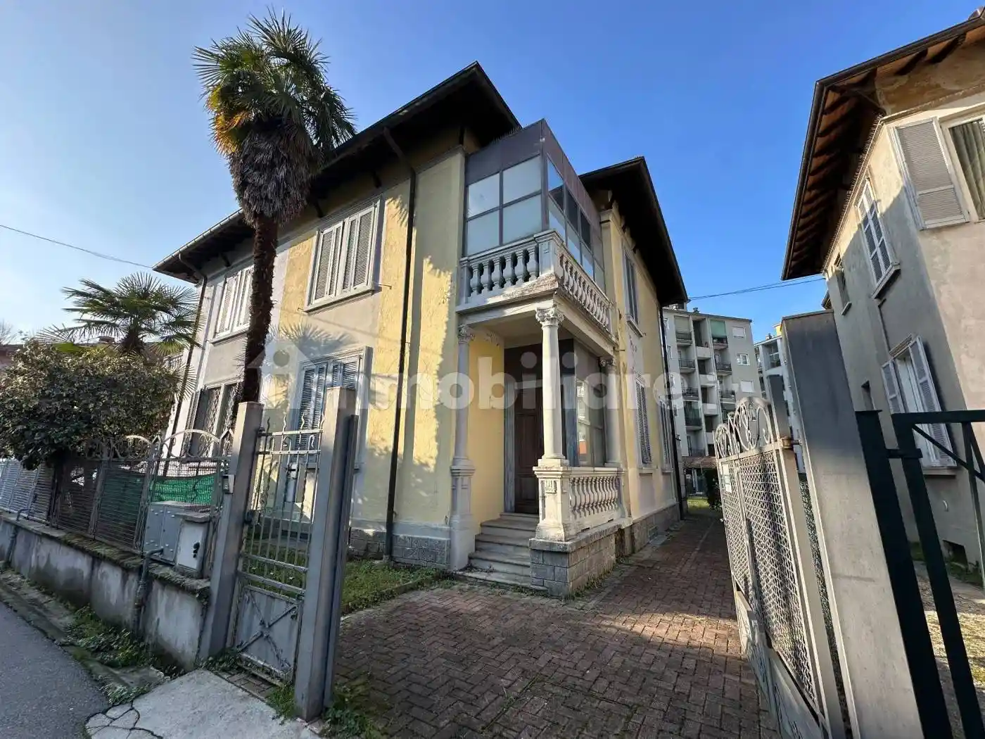 Villa in vendita a Arona