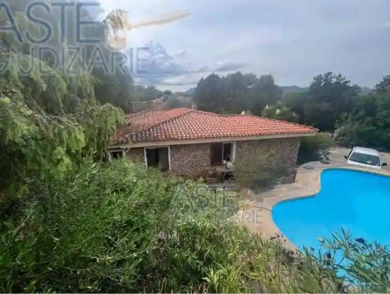 Villa in vendita a Olbia