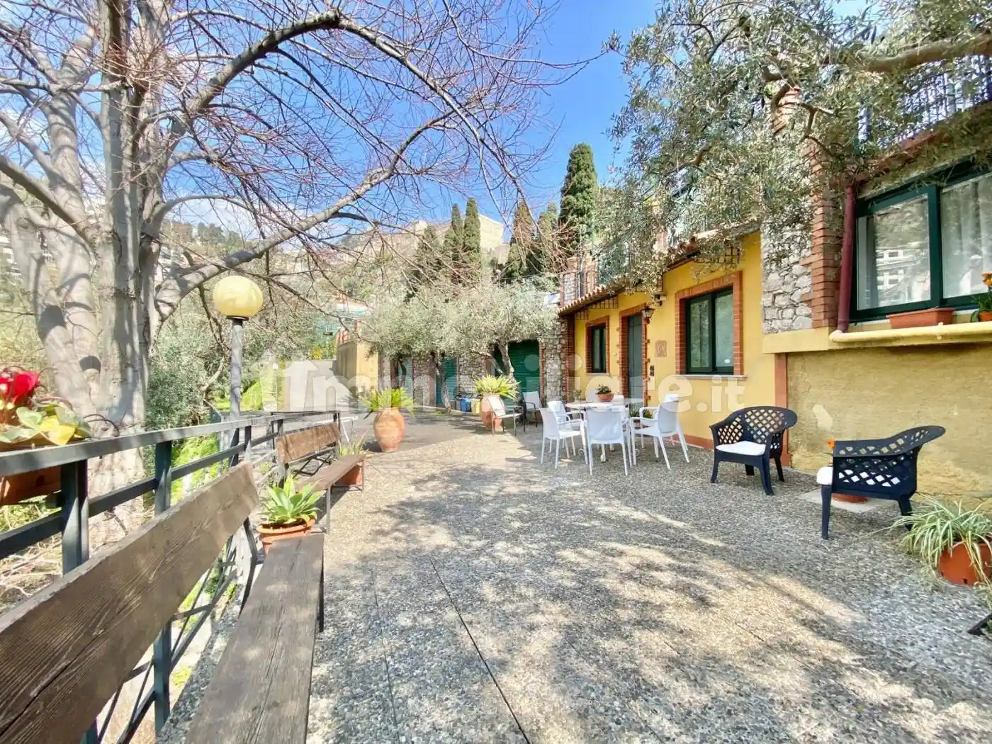 Palazzo - Edificio in vendita a Taormina