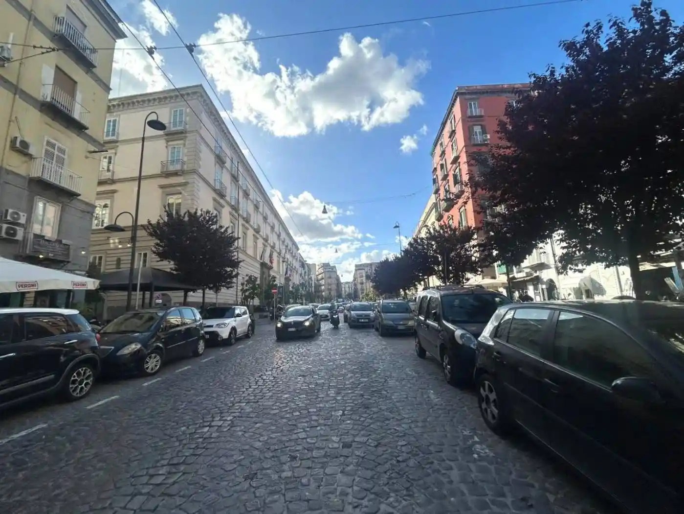 Appartamento in vendita a Napoli