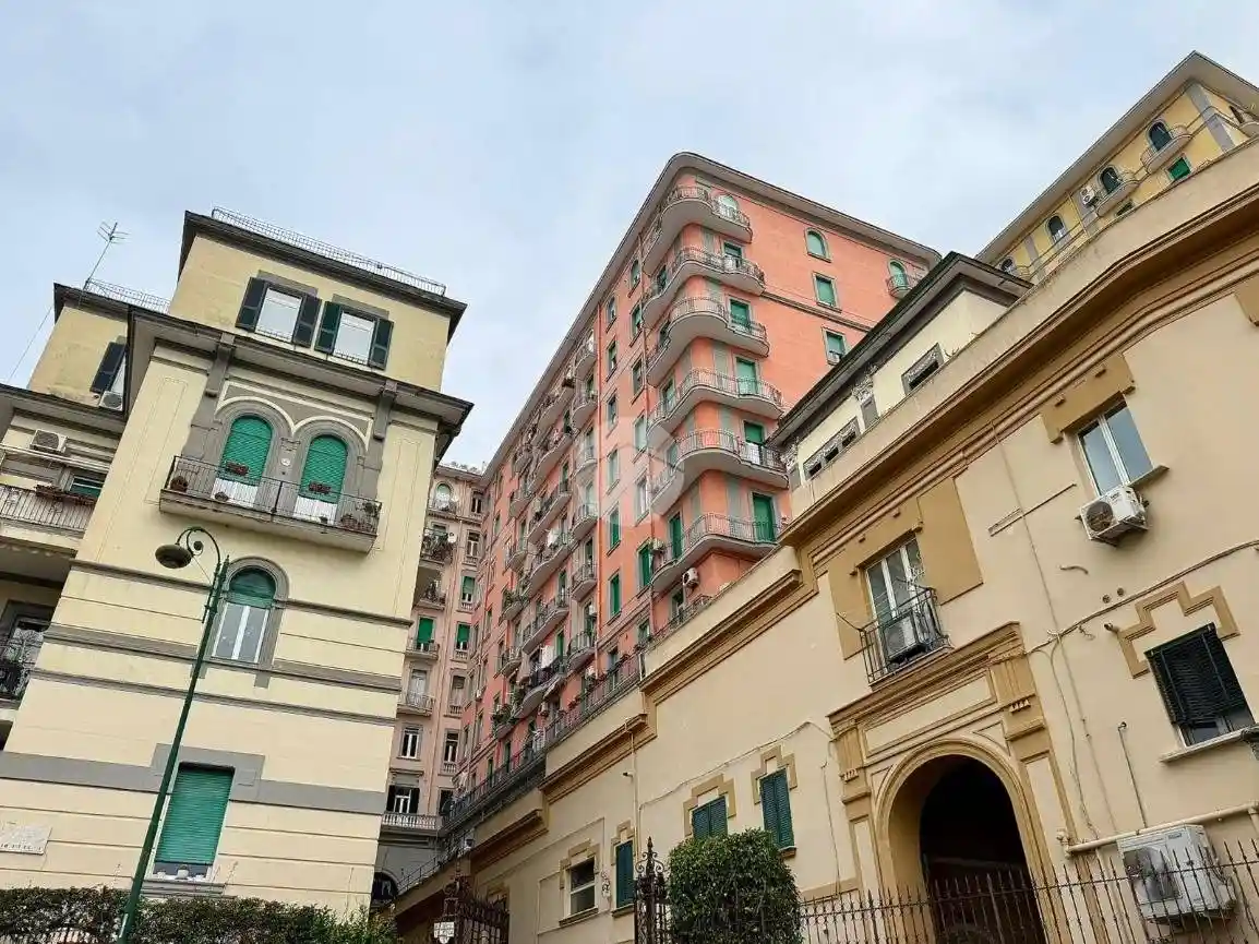Appartamento in vendita a Napoli