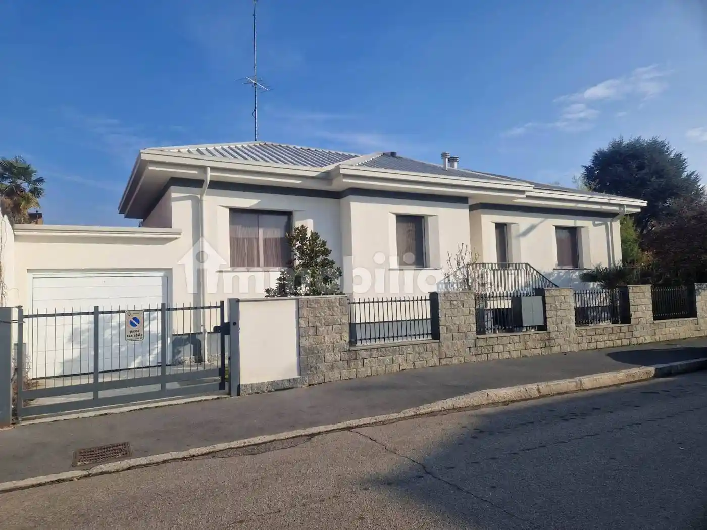 Villa in vendita a Garbagnate Milanese